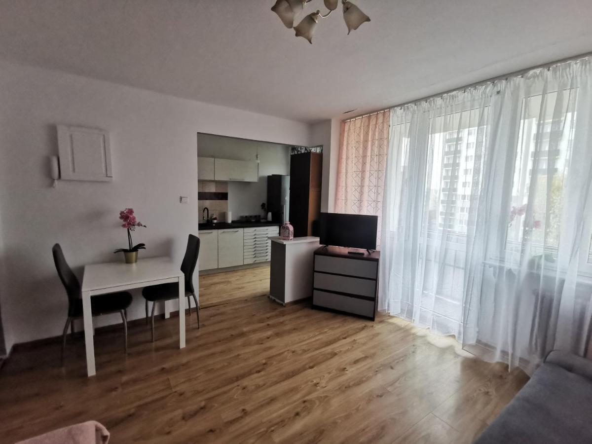 Апартаменти Kawalerka Z Balkonem 27 Ченстохова Екстер'єр фото